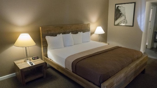 Thunderbird Hotel image 8